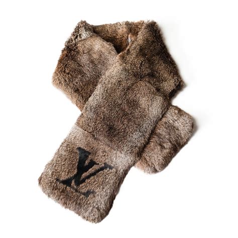 lv fur scarf